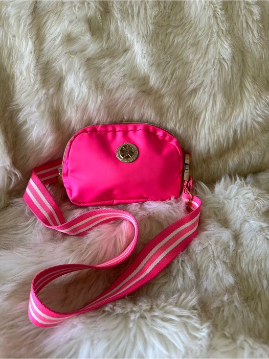 Lilly Pulitzer Handbags - Lilly Pulitzer Neon Pink Nylon Crossbody Belt Bag | Adjustable Strap